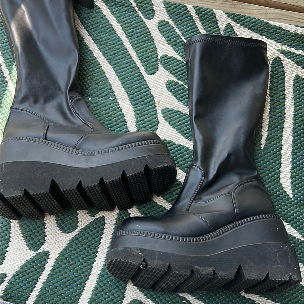 Black Demonia Shaker Boots - image 4